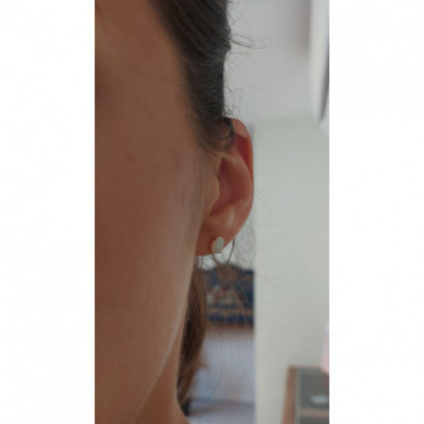 Boucles d'oreilles or 18 carats Puces avec opale