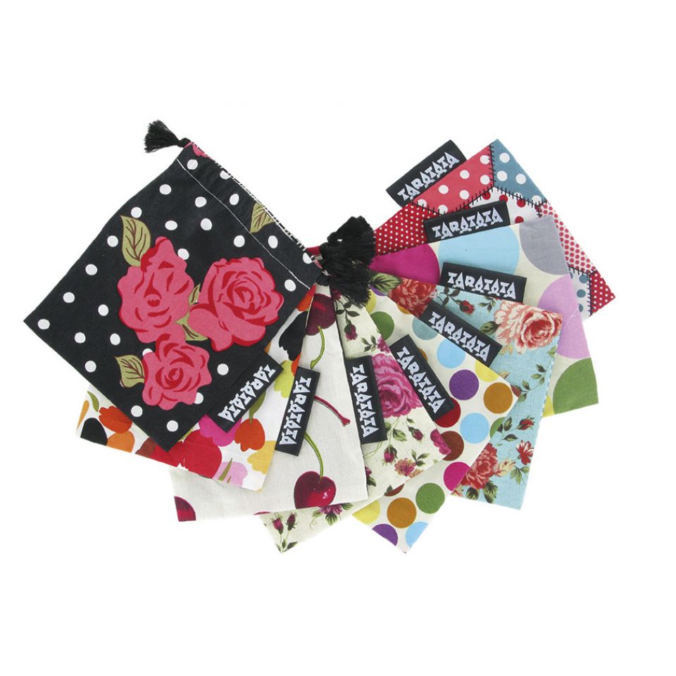 Taratata, bagues fantaisie, bracelets fantaisie, boucles d'oreilles fantaisie et colliers fantaisie chez Influences vente en ligne de bijoux fantaisie !